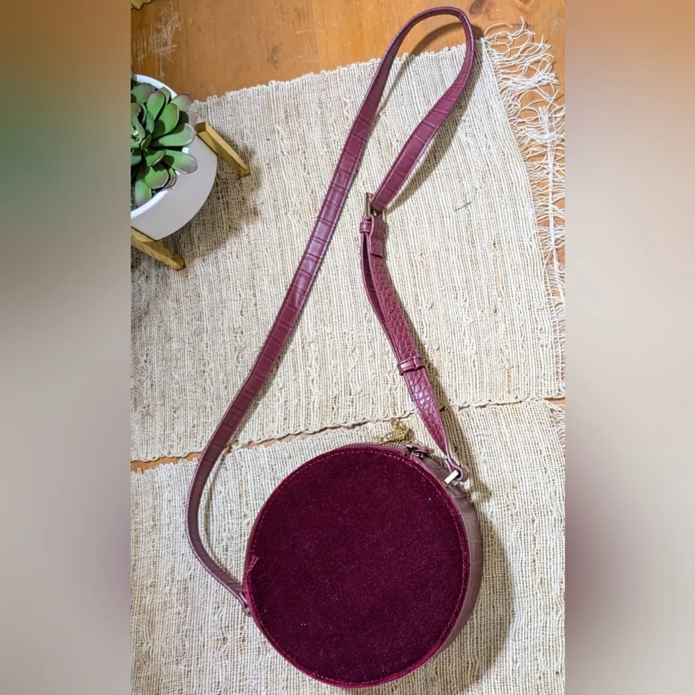 Free People • Amber Round Circle Crossbody Bag - Picture 3 of 6
